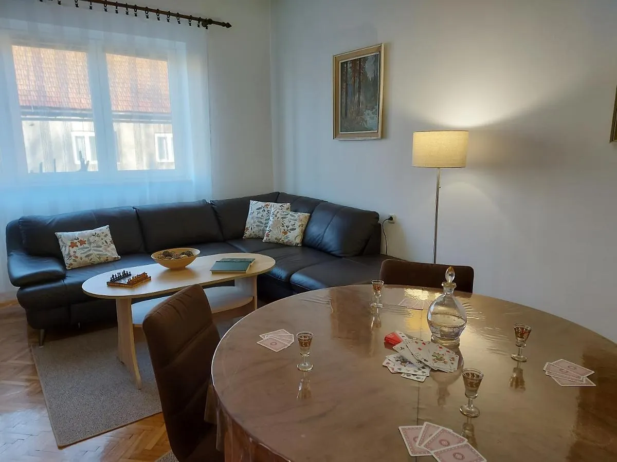 Apartman Tince
